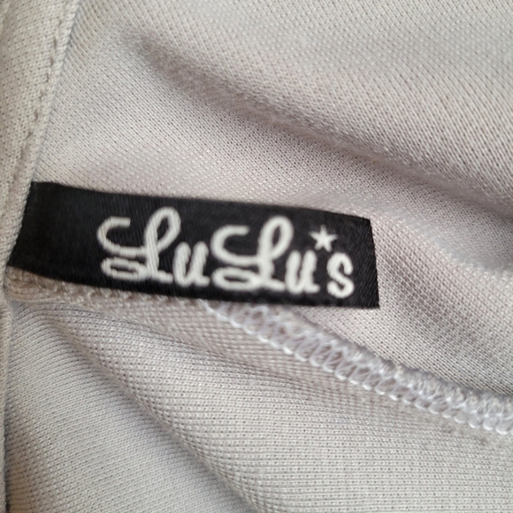 Lulu's Gray Lace Inset Sleeveless Dress Size Large - Picture 7 of 7